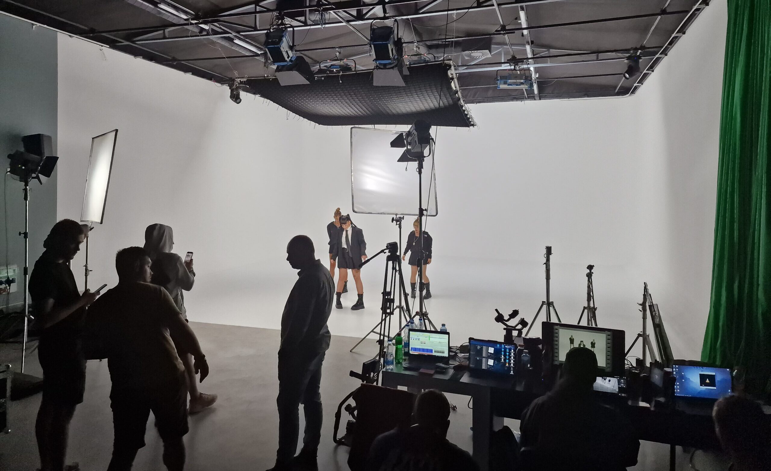 Xi Production filmski studio